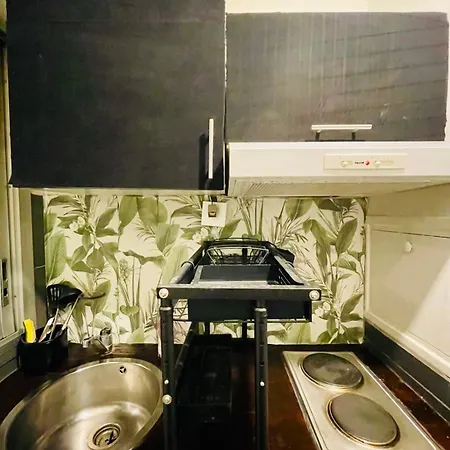 Apartment 52 Miromesnil *